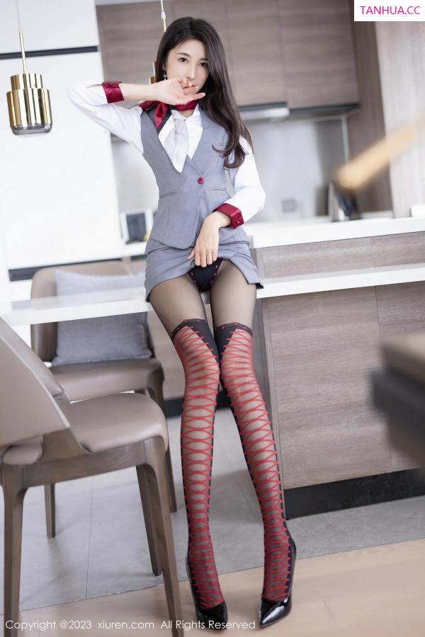 林乐一  [XiuRen]高清写真图 2023.06.25 No.6967 林乐一 黑丝美腿第18张图片